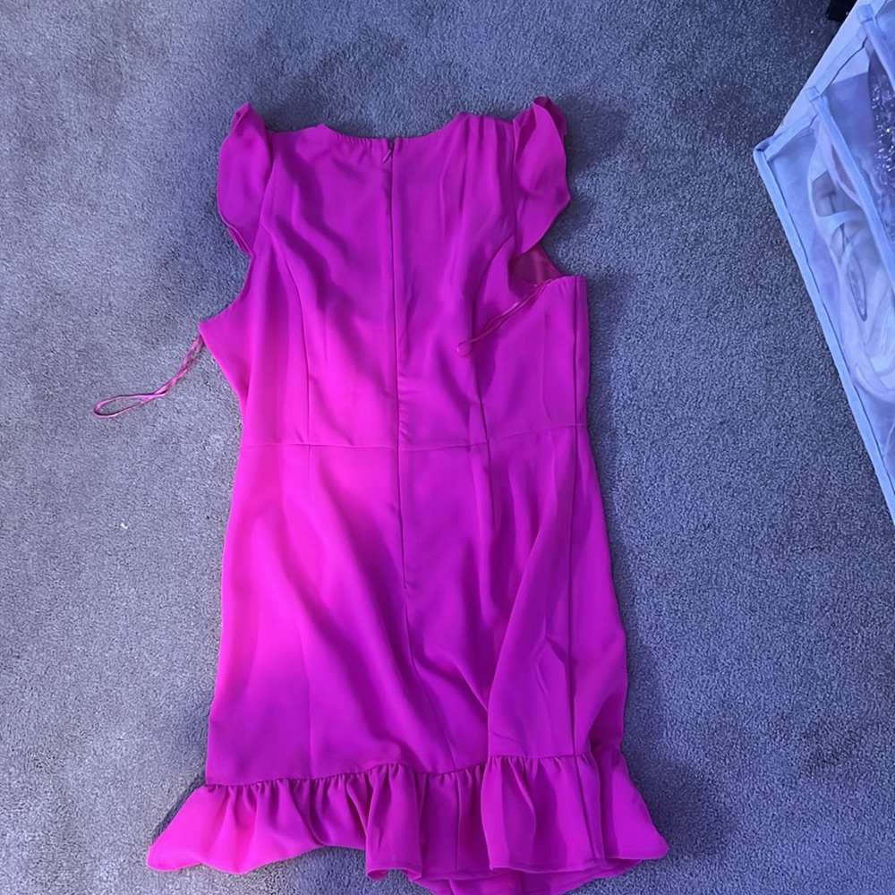 Pink dress - Picture 2 of 3